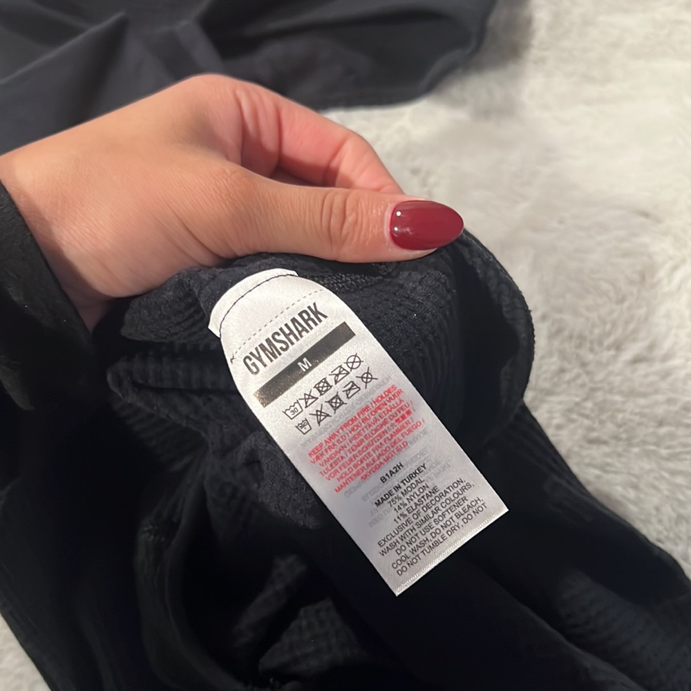 Gymshark set black - Picture 4 of 4